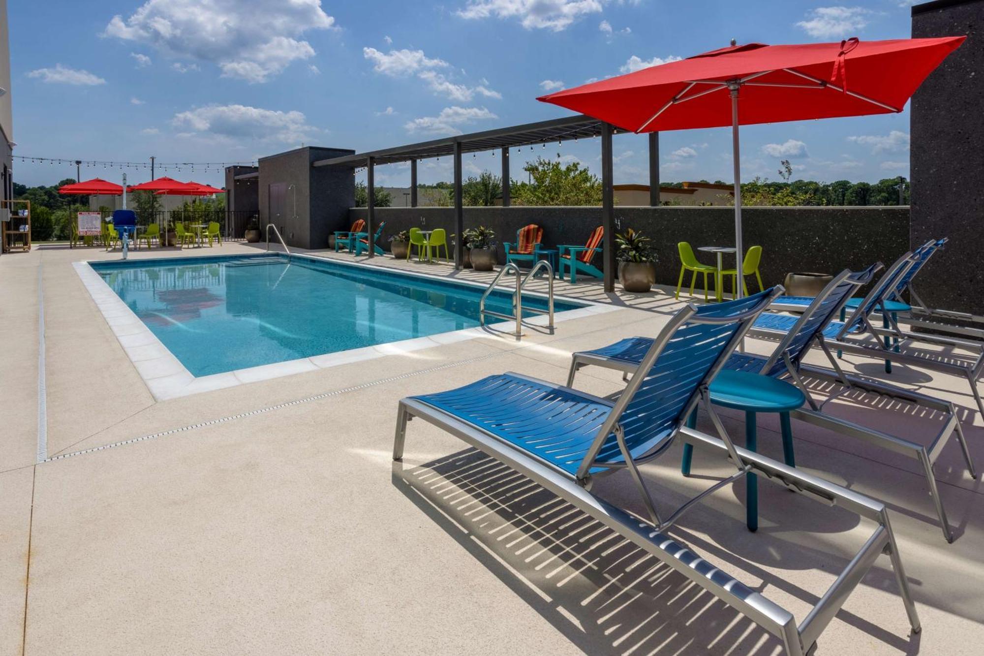 Tru By Hilton Pensacola Airport Medical Center Hotel Bagian luar foto